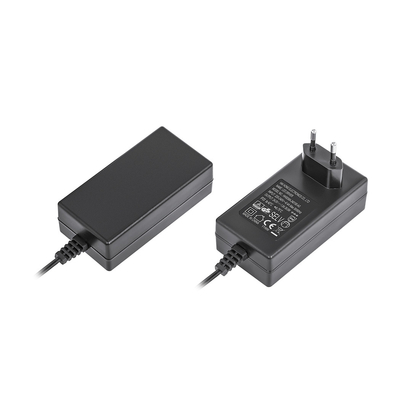 주문 화이트 / 블랙 유니버설 Pd 전력 18w / 20w 빠른 충전 online manufacture