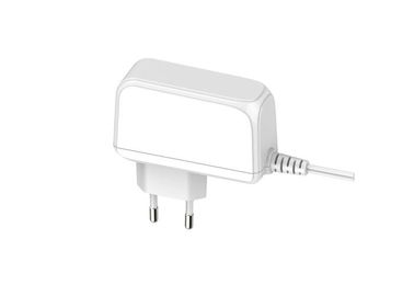 주문 18W EU 마개를 가진 백색 AC 직류 전원 접합기 벽 산 엇바꾸기 전력 공급 online manufacture