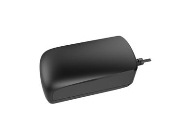 주문 RoHS 증명서 미국 Pin를 가진 보편적인 전압 접합기 12v 3A AC online manufacture