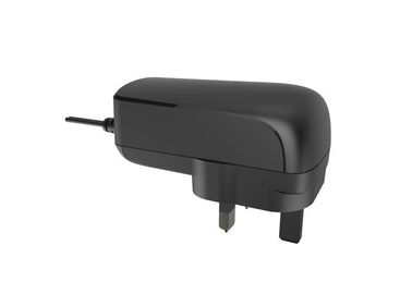 주문 3 Pin를 가진 영국 마개 검정 5V 엇바꾸기 전력 공급 2.5A 벽 산 online manufacture