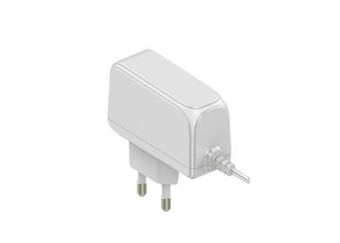 주문 90 - 264VAC 의학 AC 접합기 5V 3A 엇바꾸기 힘 접합기 KA 마개 online manufacture