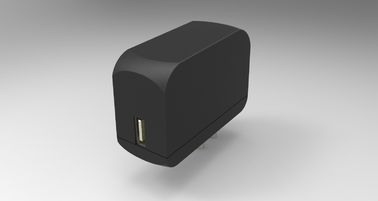 좋은 가격 휴대전화를 위한 백색/검정 Usb 보편적인 접합기 5V 1A/2.1A/2.4A 온라인으로