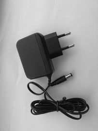 좋은 가격 12V 의료 기기를 위한 미국 마개 교류 전원 접합기를 가진 1A 백색/검정 벽 산 온라인으로